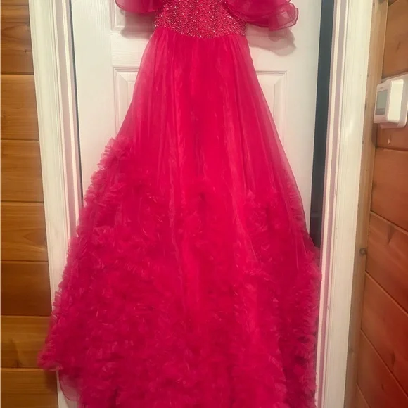 Elegant Kids Red Dress - Picture 4 of 8